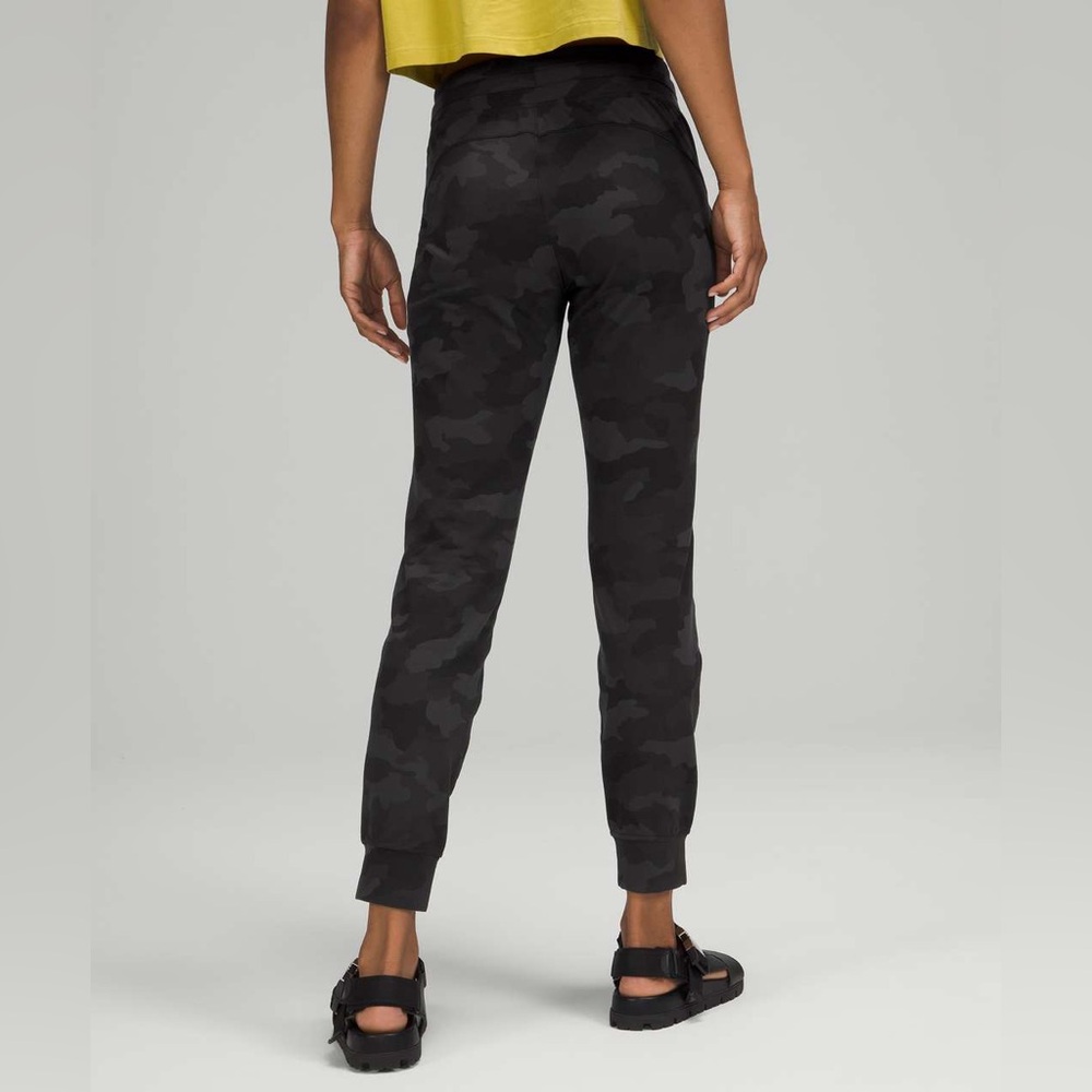 Lululemon Ready to Rulu Jogger-Size 4-Color: Heritage 365 Camo Deep Coal Multi - Picture 2 of 12